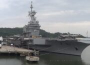 TNI Al Lepas Keberangkatan Kapal Induk Prancis Menuju Singapura