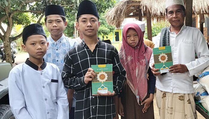 Moment Ramadhan, Forta Lobar Berbagi Paket Sembako dan Donasi Al-Qur’an