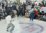 B-Boy Indo Semarkan FORNAS VIII, NTB