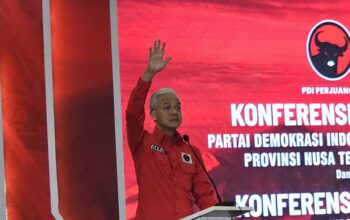 Ganjar Pranowo Buka Konferda DPD PDIP NTB, Ingatkan Kader Senantiasa Membela Kepentingan Rakyat