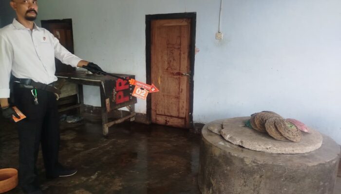 Cekcok , Kakek Di Lobar  Tega Tebas Anakya  Hingga  Nyawa Nyaris Melayang 