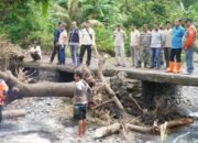 Gubernur NTB Tinjau Lokasi Banjir Obel-Obel, Salurkan Bantuan dan Perintahkan Mitigasi Komprehensif