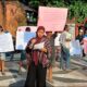 HUT Lobar  Diwarnai  Demo  Warga dan Pedagang Taman Narmada Tuntut Direktur PT. TRIPAT Dicopot